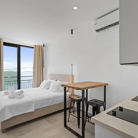 Ecstasea Corfu * Ípszosz